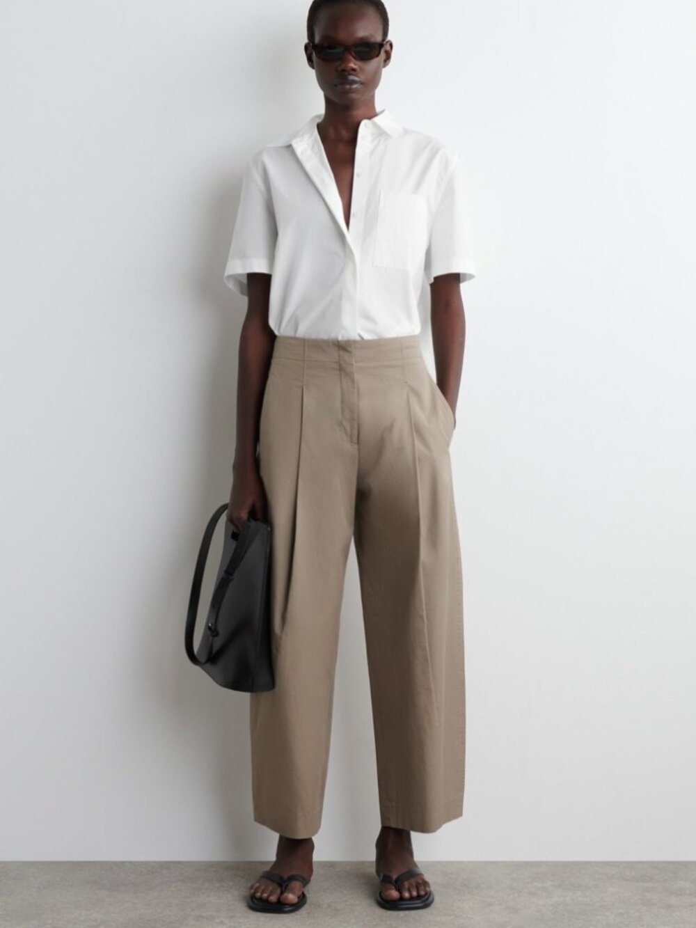 COS Pleated Barrel-Leg Chinos Beige Size 6 (EU 36)